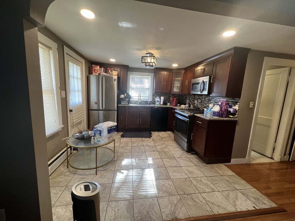 18 Vesey Road Randolph, MA 02368 - Photo 3 of 4