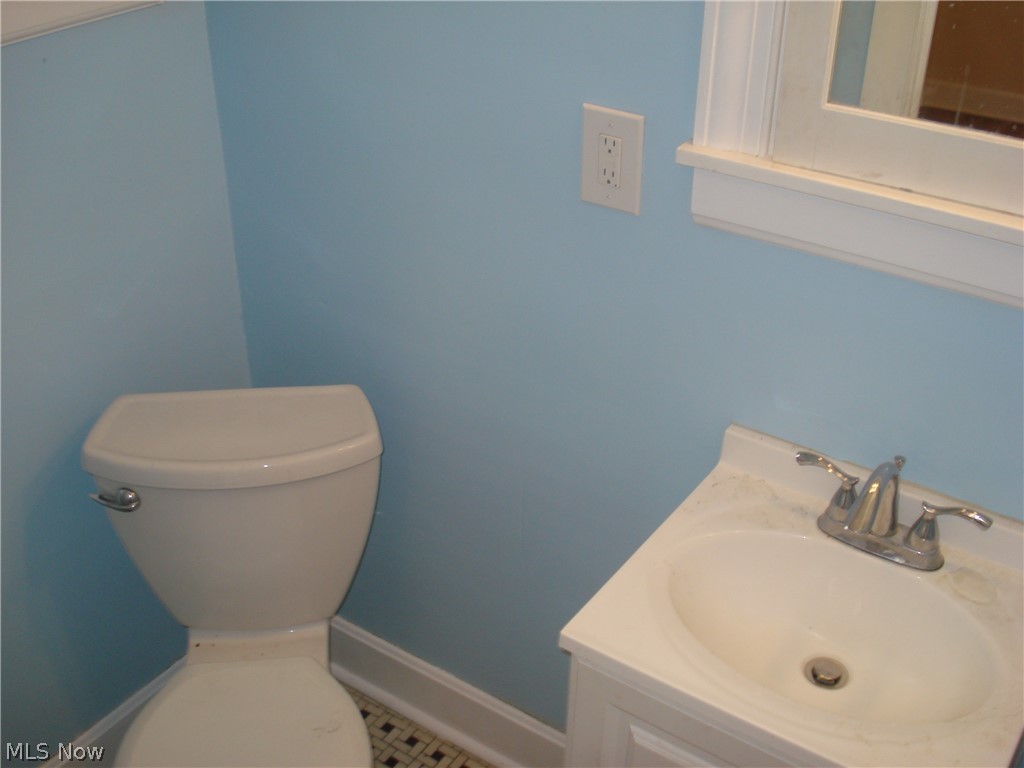 4509 East Berwald Road Cleveland, OH 44121 - Photo 23 of 25 Gallery Image 23