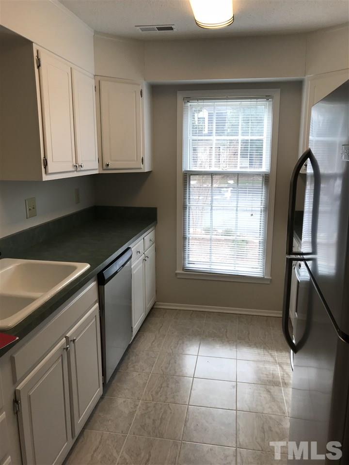 3127 Morningside Drive Raleigh, NC 27607 - Photo 5 of 13