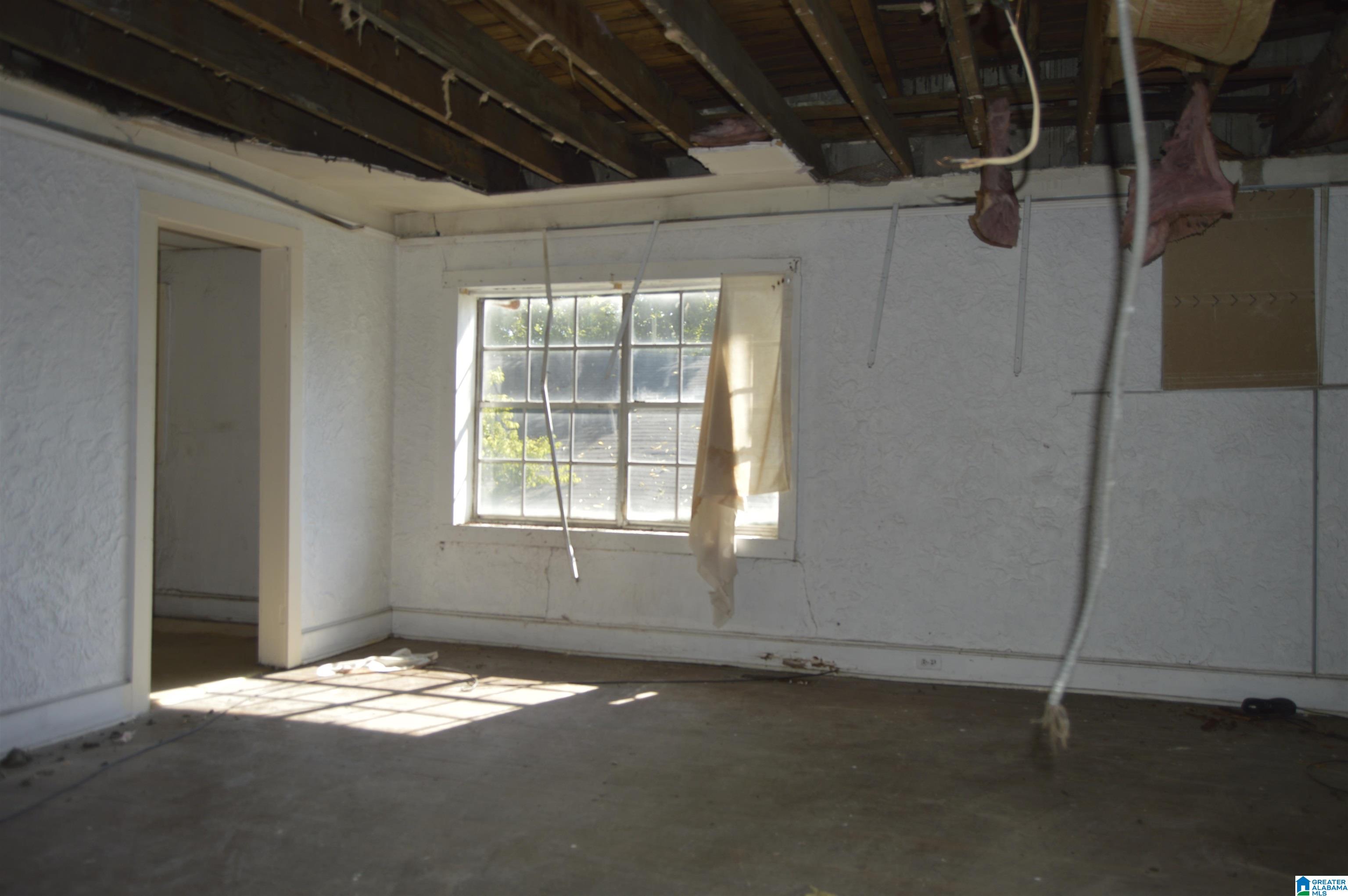 300 56th Street Fairfield, AL 35064 - Photo 13 of 21