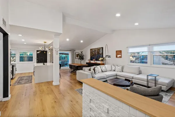 $3,000 | 3622 High Vista Drive, Dallas, TX 75234