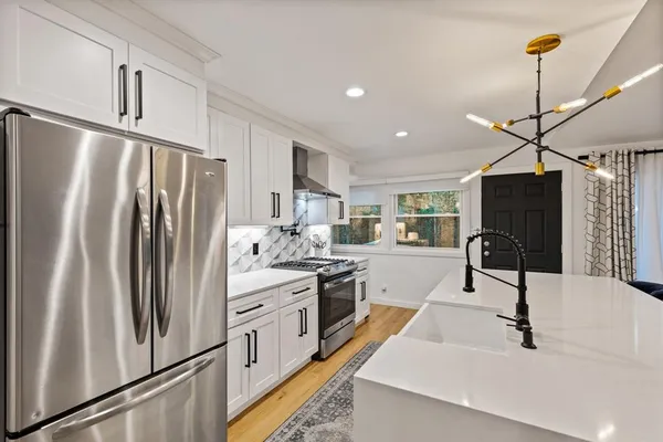 $3,000 | 3622 High Vista Drive, Dallas, TX 75234