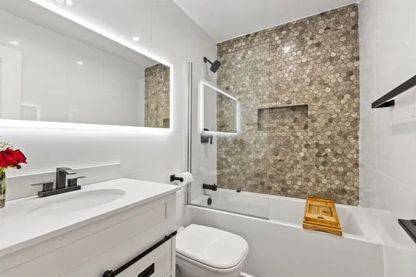 $3,000 | 3622 High Vista Drive, Dallas, TX 75234