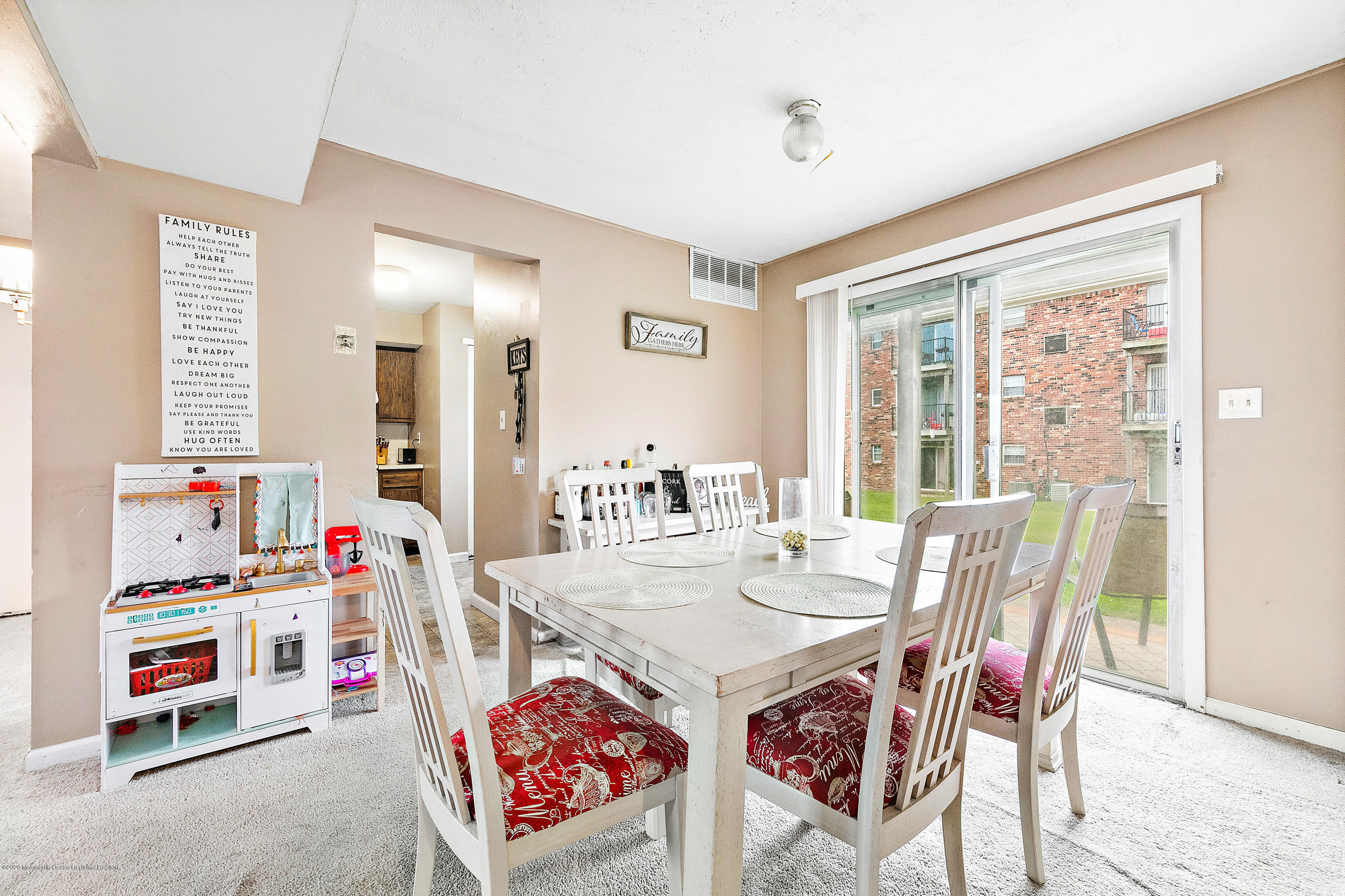238 Sawmill Road, Unit 374 Brick, NJ 08724 - Photo 4 of 12 Dining Room