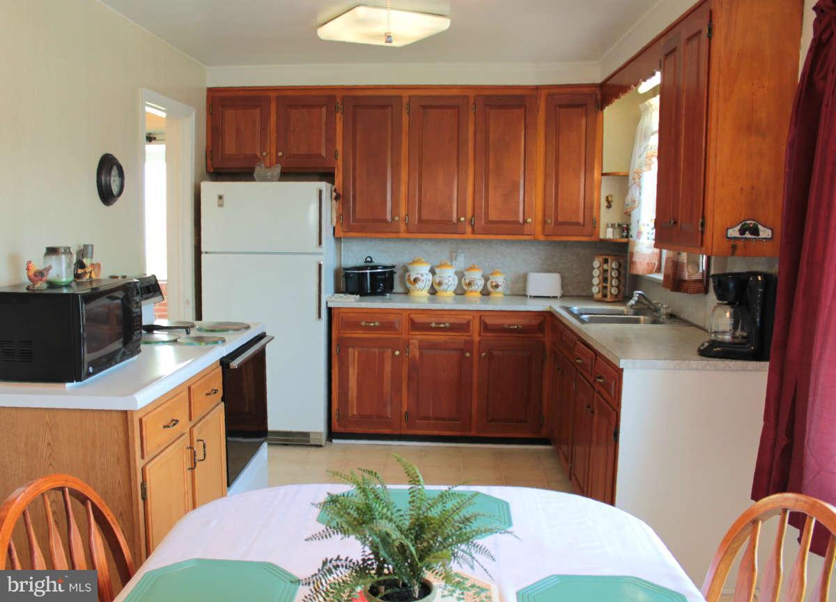 818 Medway Road Hagerstown, MD 21740 - Photo 18 of 30 Kitchen