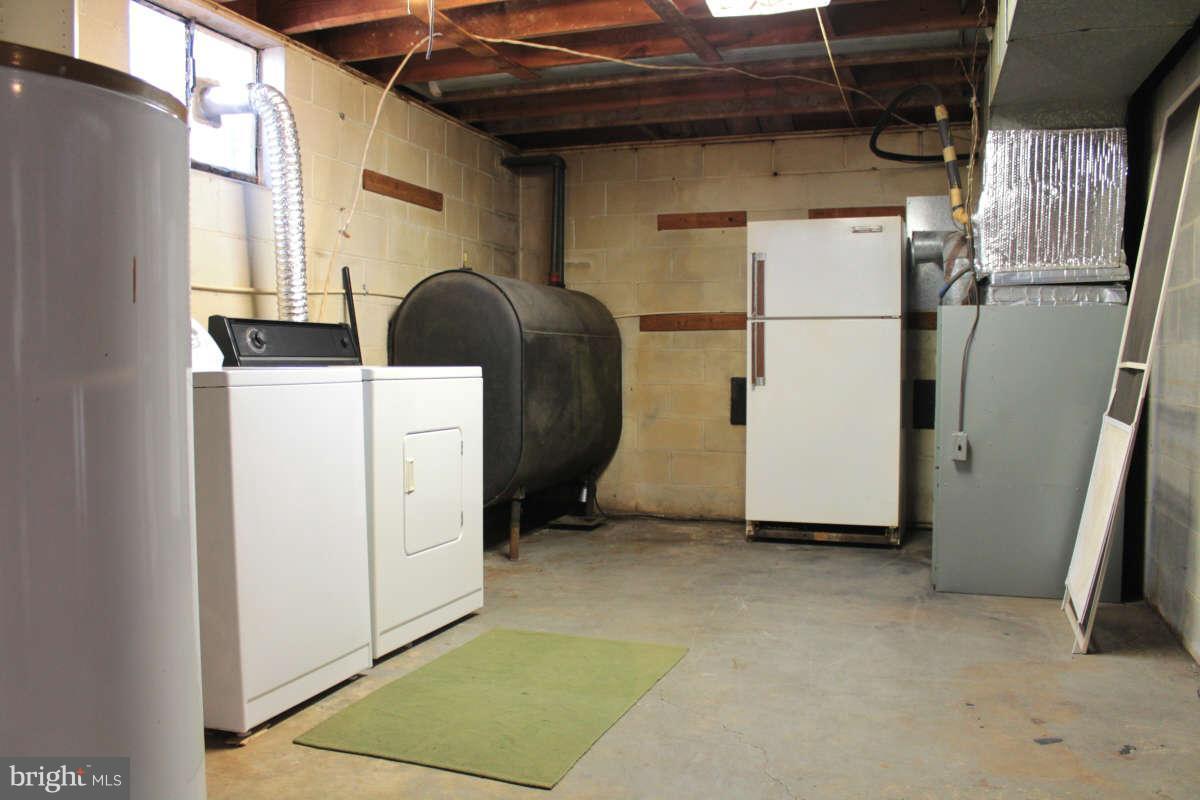 818 Medway Road Hagerstown, MD 21740 - Photo 30 of 30 Laundry & Utility Room