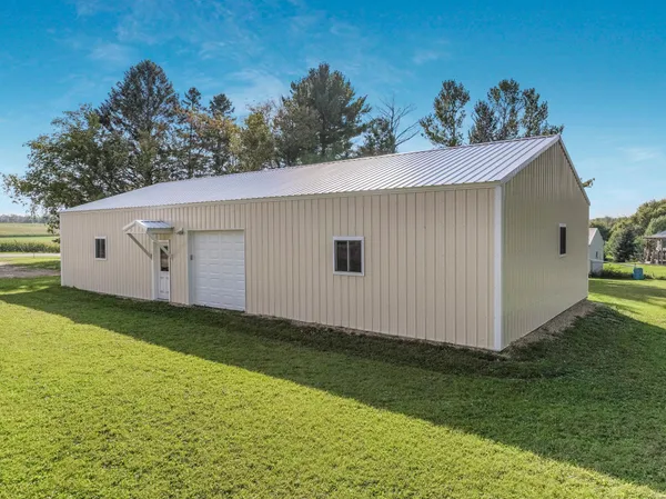 $90,000 | 2686 A Highway 64, Glenwood City, WI 54013