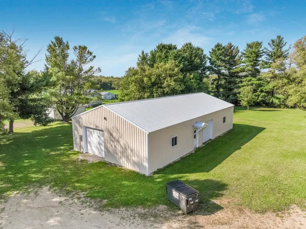 $90,000 | 2686 A Highway 64, Glenwood City, WI 54013