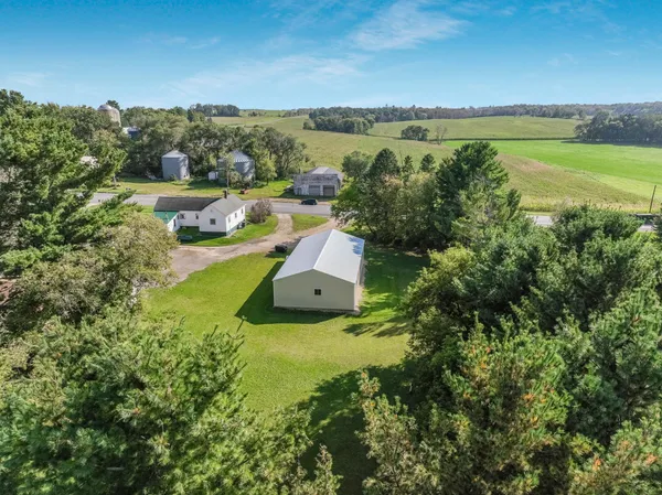 $90,000 | 2686 A Highway 64, Glenwood City, WI 54013