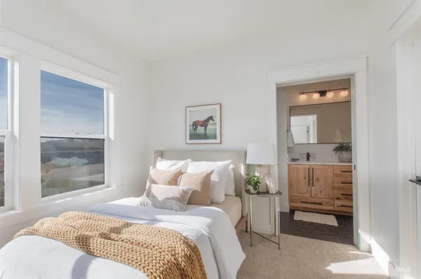 $950,000 | 23274 Stonewater Lane, Greenleaf, ID 83626