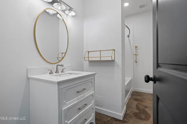 $399,900 | 19085 East Highland Drive, Saucier, MS 39574