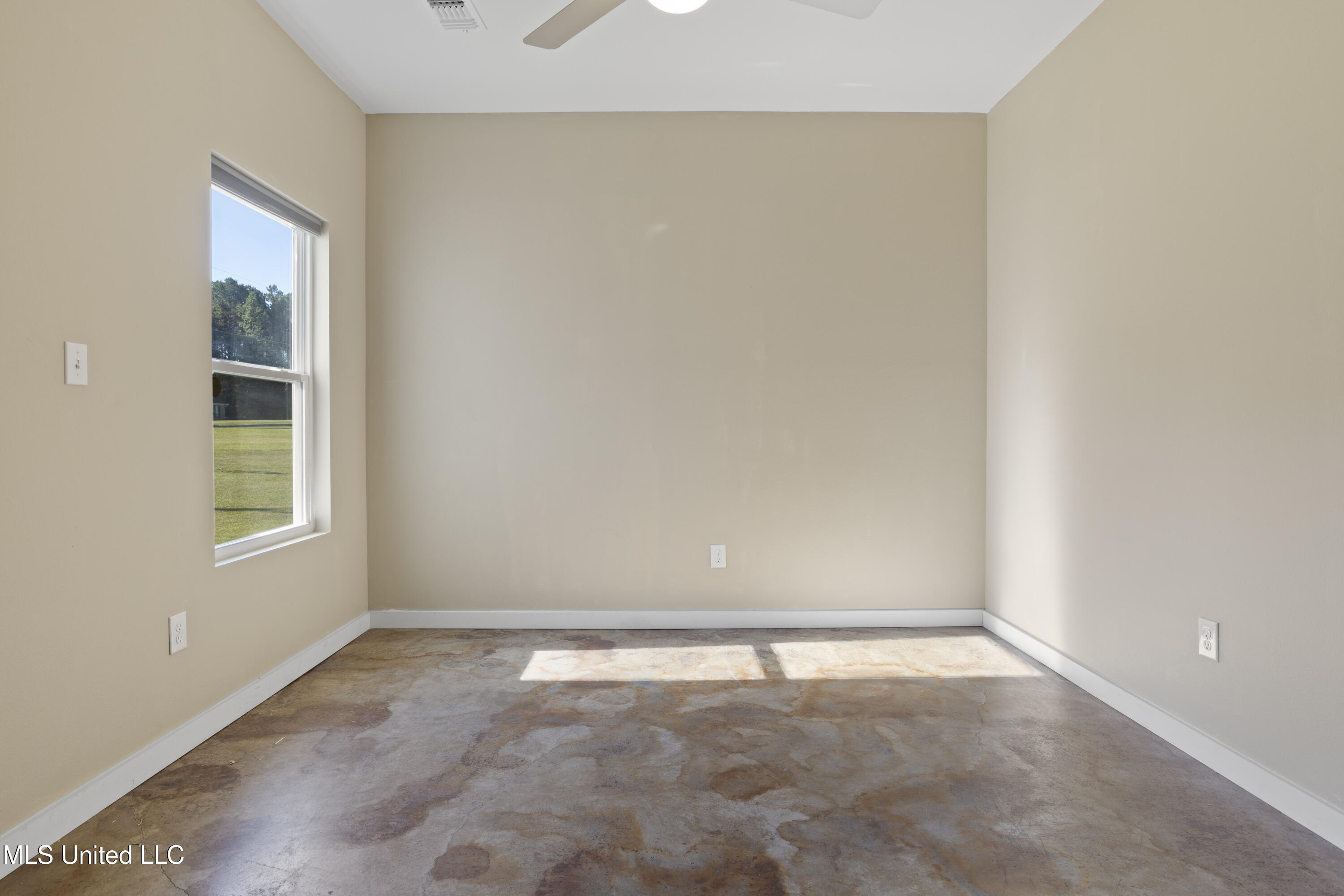 19085 East Highland Drive Saucier, MS 39574 - Photo 33 of 45 0031