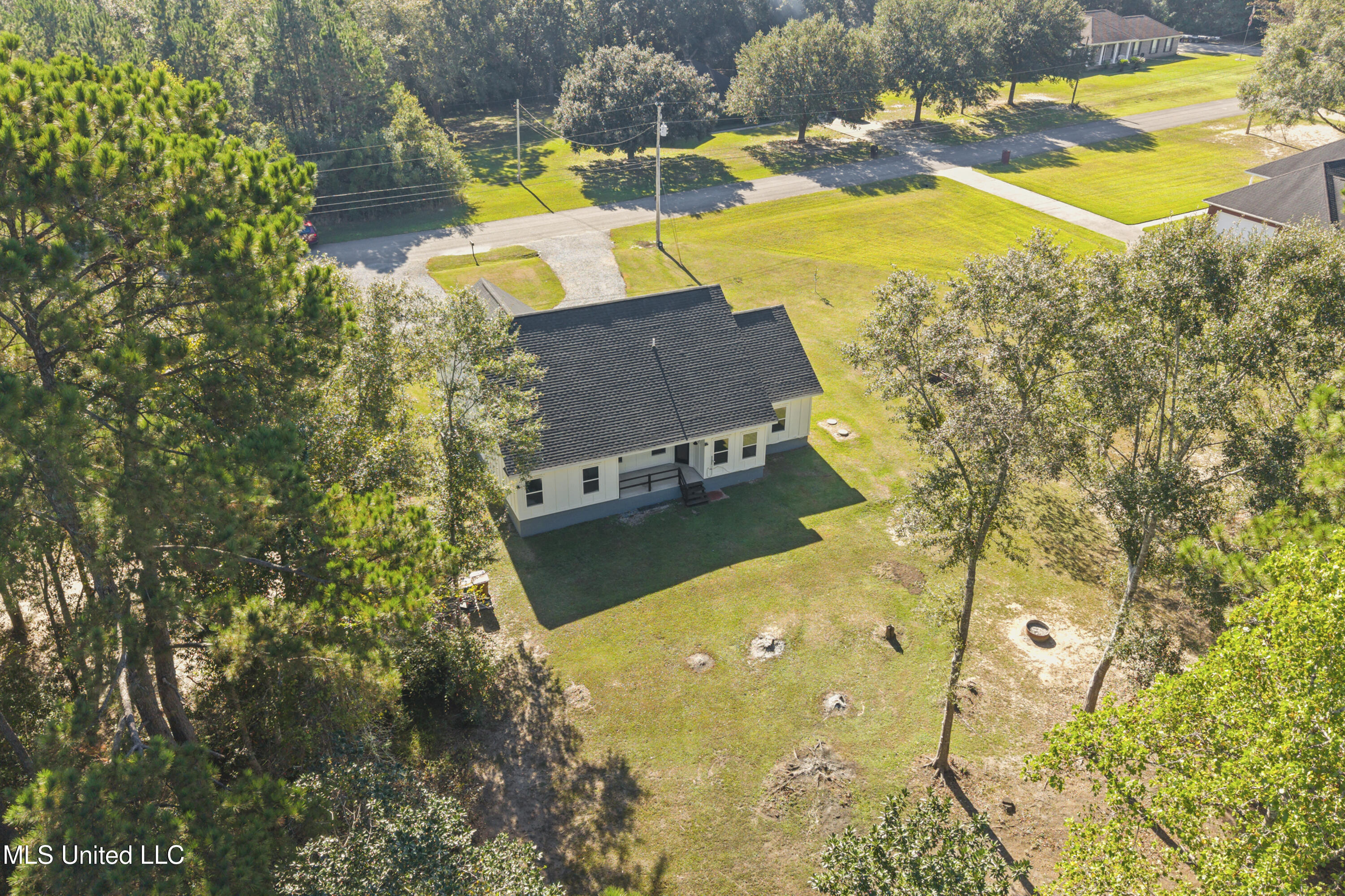 19085 East Highland Drive Saucier, MS 39574 - Photo 36 of 45 0034