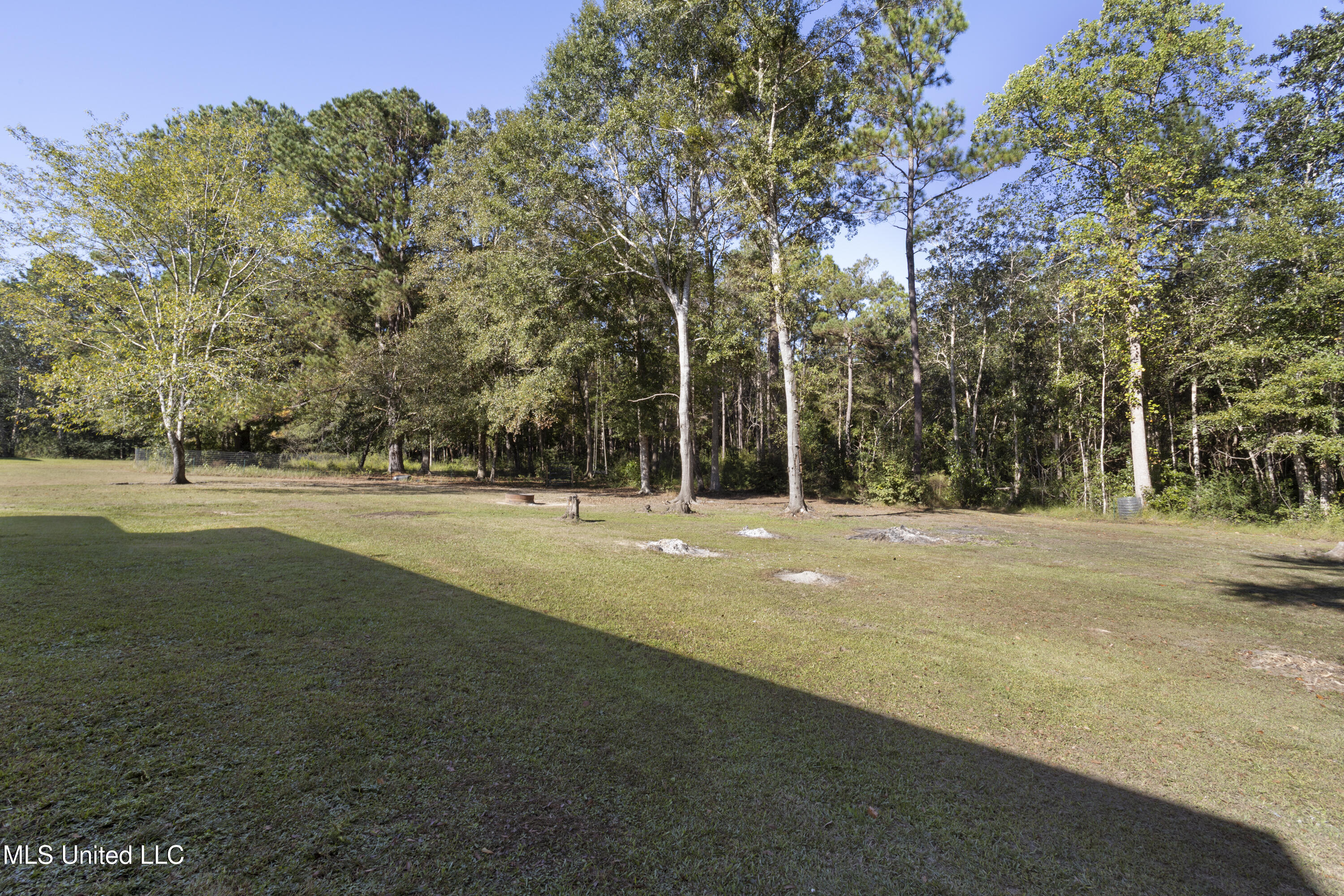 19085 East Highland Drive Saucier, MS 39574 - Photo 39 of 45 0037