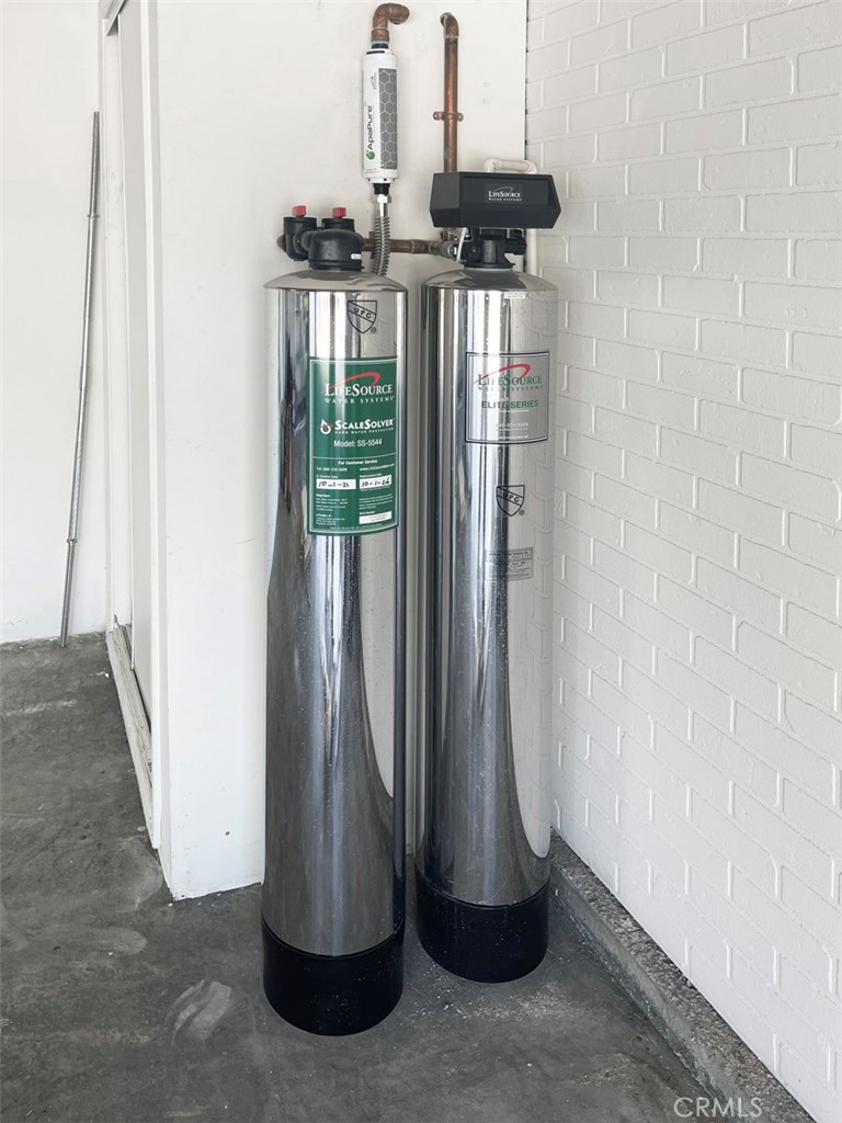1981 Deermont Road Glendale, CA 91207 - Photo 21 of 49 a view of a living room with a hallway