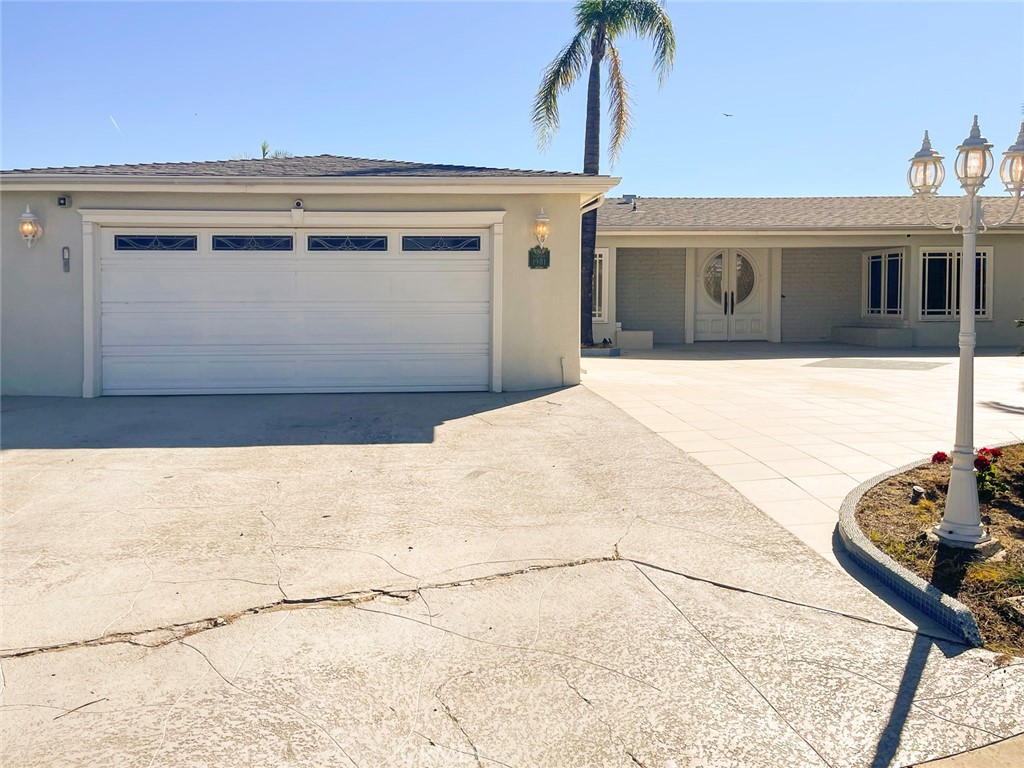 1981 Deermont Road Glendale, CA 91207 - Photo 3 of 49