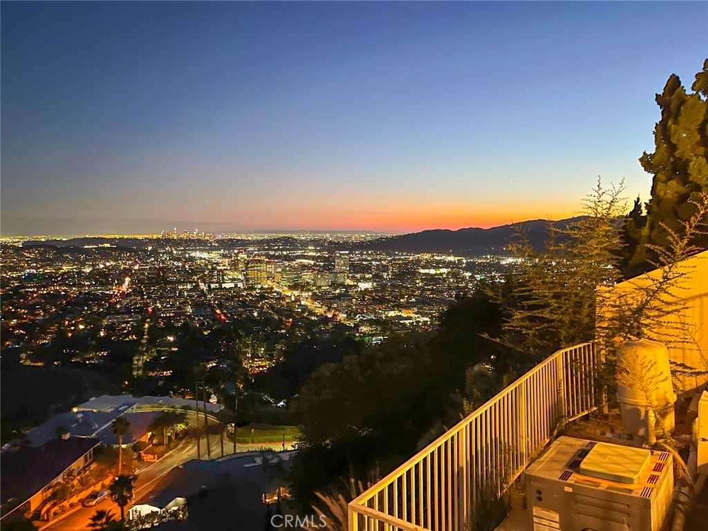 1981 Deermont Road Glendale, CA 91207 - Photo 7 of 49 a view of city and lake