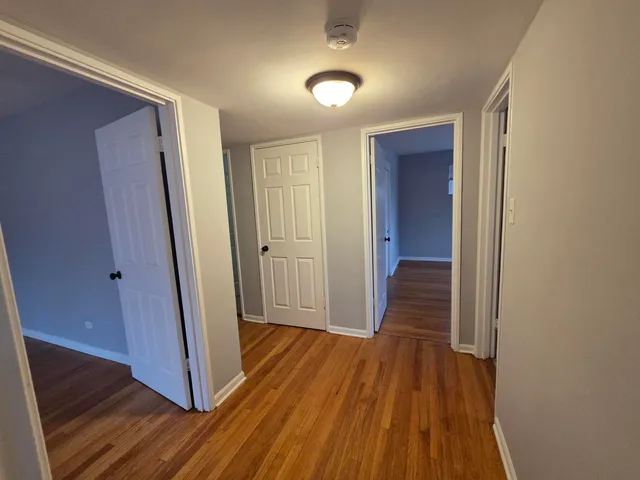 $2,200 | 2611 West Fitch Avenue, Unit 2W, Chicago, IL 60645