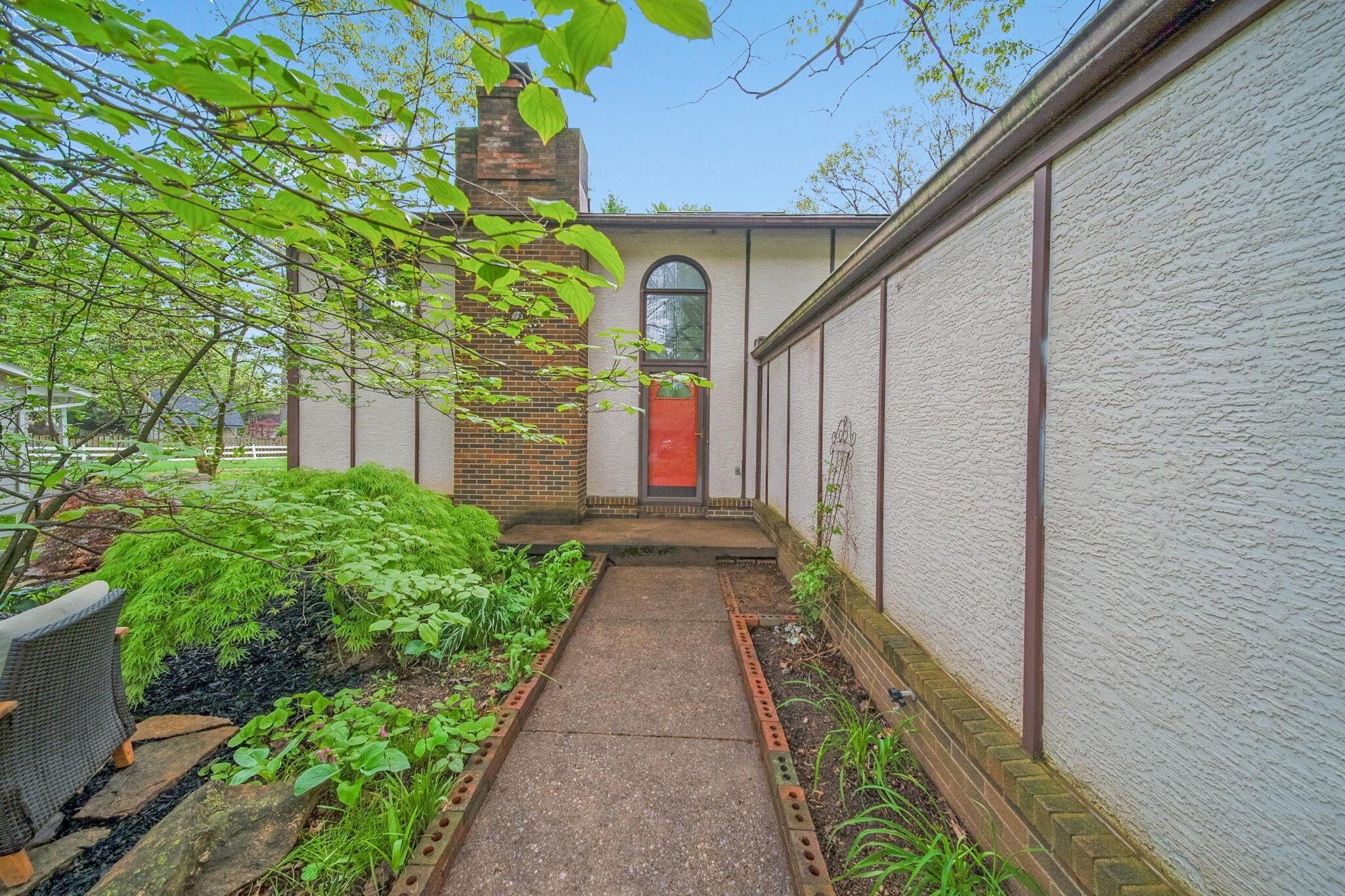 6694 Merwin Road Columbus, OH 43235 - Photo 4 of 80 6-web-or-mls-DSC08661