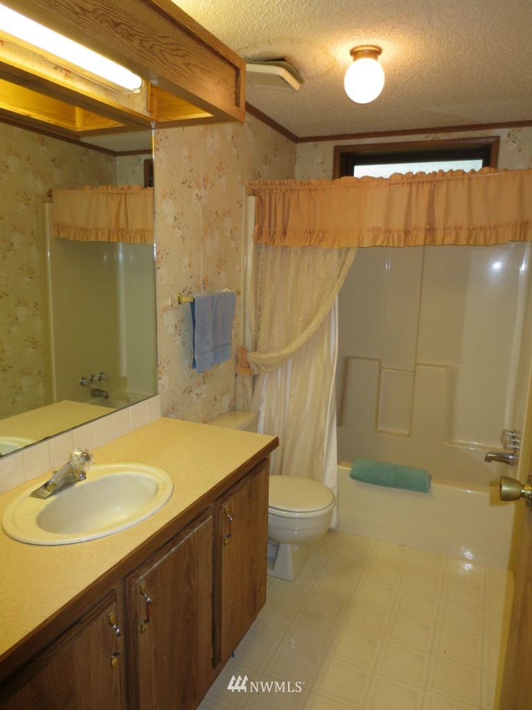 2373 Coal Creek Road Longview, WA 98632 - Photo 14 of 20 Gallery Image 14