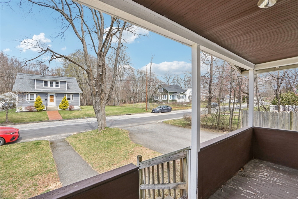 6 Idalla Avenue Worcester, MA 01606 - Photo 4 of 30