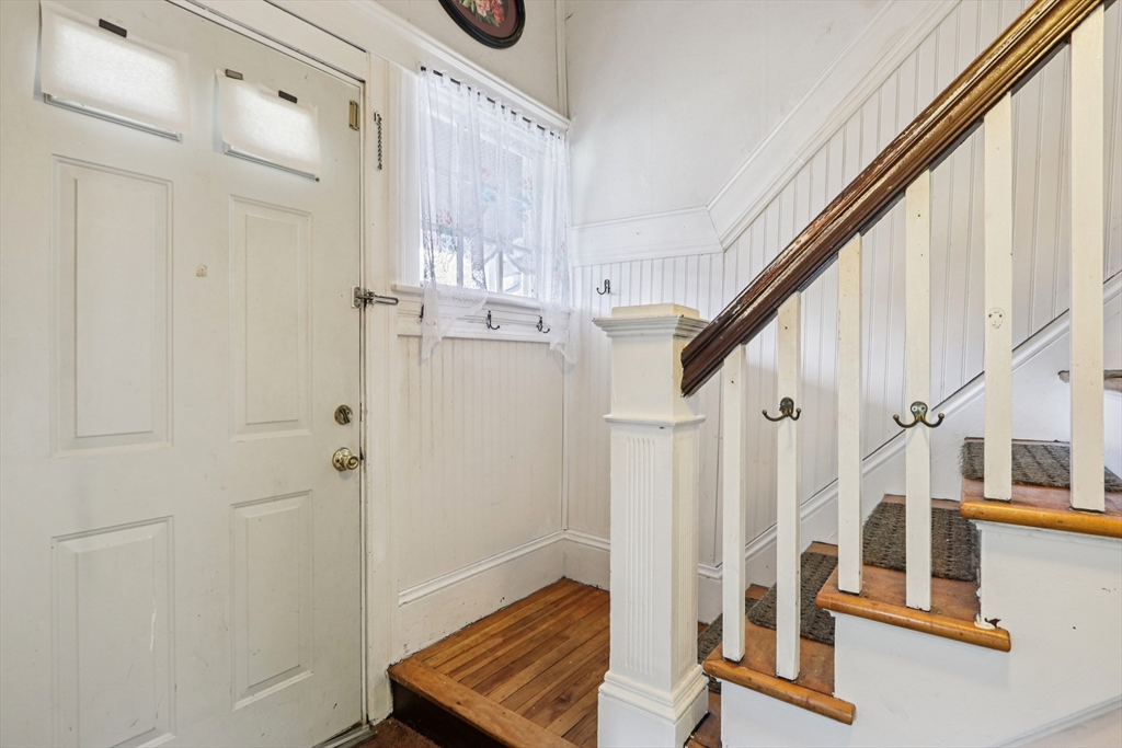 6 Idalla Avenue Worcester, MA 01606 - Photo 5 of 30