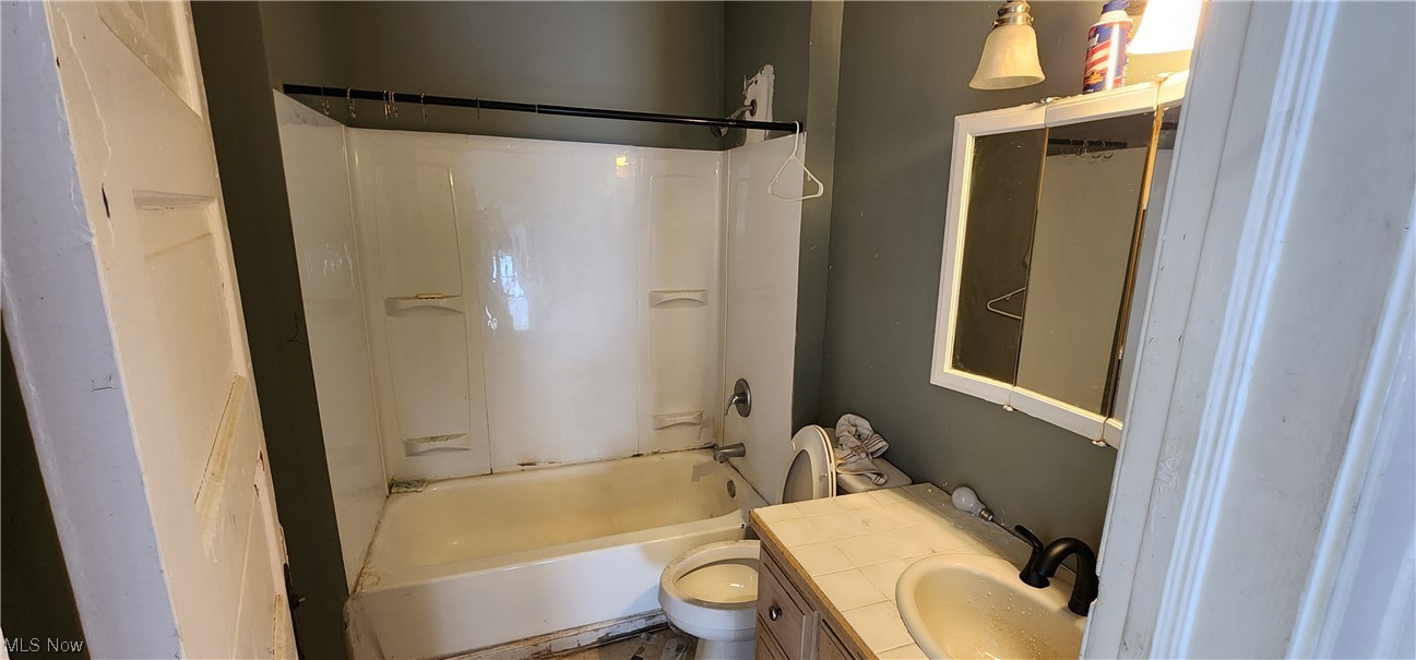 1068 Addison Road Cleveland, OH 44103 - Photo 13 of 26 Gallery Image 13