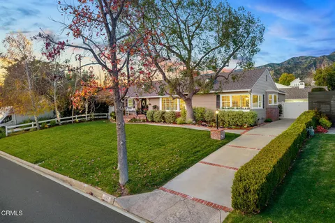 $2,750,000 | 929 Milmada Drive, La Canada Flintridge, CA 91011