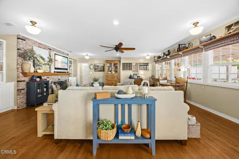 $2,750,000 | 929 Milmada Drive, La Canada Flintridge, CA 91011