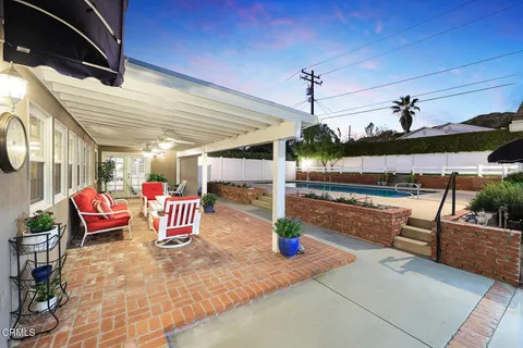 $2,750,000 | 929 Milmada Drive, La Canada Flintridge, CA 91011