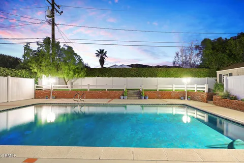 $2,750,000 | 929 Milmada Drive, La Canada Flintridge, CA 91011