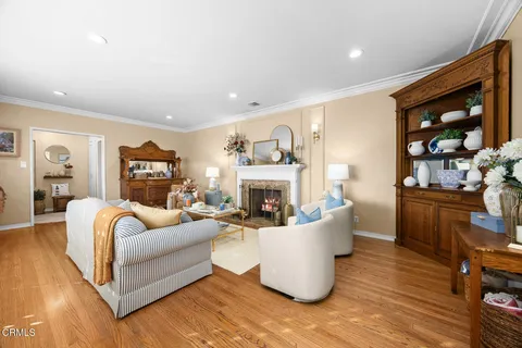 $2,750,000 | 929 Milmada Drive, La Canada Flintridge, CA 91011