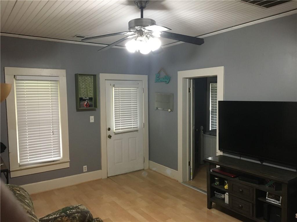 1399 Cape Hickory Road Hickory, NC 28601 - Photo 3 of 13 Gallery Image 3