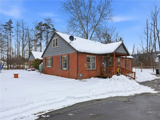 $315,000 | 27 East Tioga Street, Spencer, NY 14883