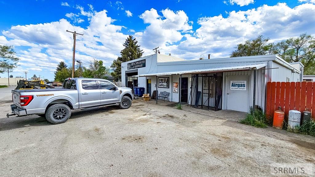 331 North Idaho Street Arco, ID 83213 - Photo 3 of 27