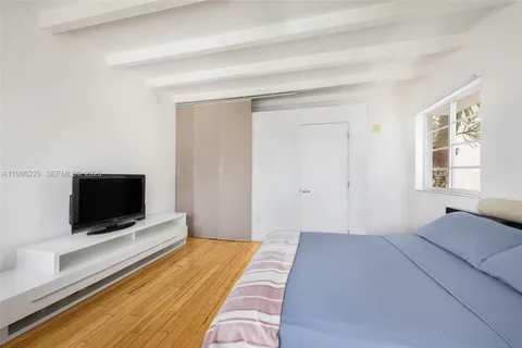 $290,000 | 3915 Meridian Avenue, Unit 201, Miami Beach, FL 33140
