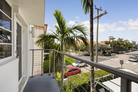 $290,000 | 3915 Meridian Avenue, Unit 201, Miami Beach, FL 33140