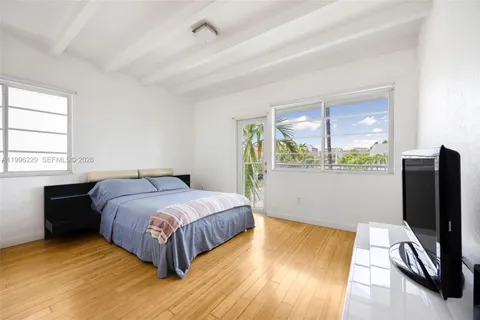 $290,000 | 3915 Meridian Avenue, Unit 201, Miami Beach, FL 33140