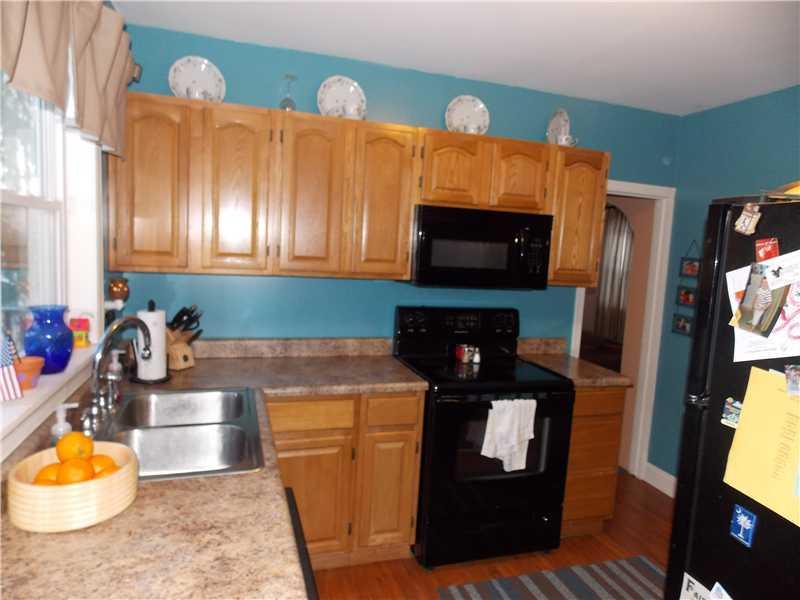 3102 Mount Morris Road Waynesburg, PA 15370 - Photo 7 of 17 Kitchen.