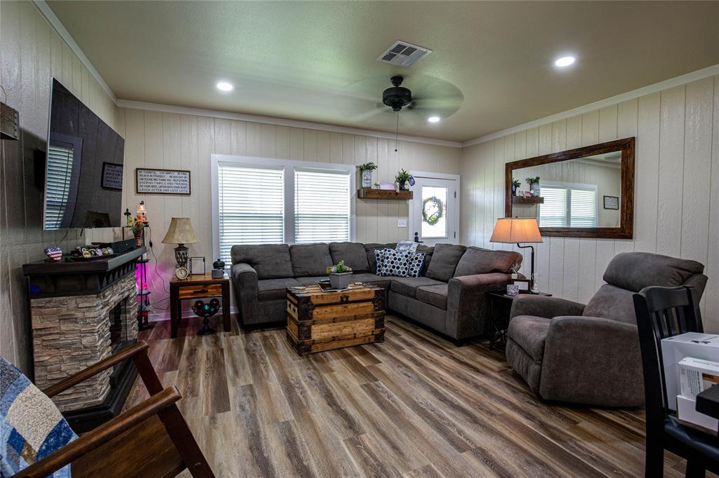 145 Satin Road Golinda, TX 76632 - Photo 4 of 28