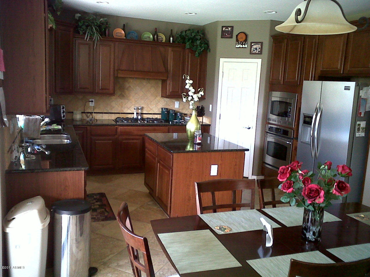 1923 West Steed Ridge Phoenix, AZ 85085 - Photo 3 of 13 Kitchen