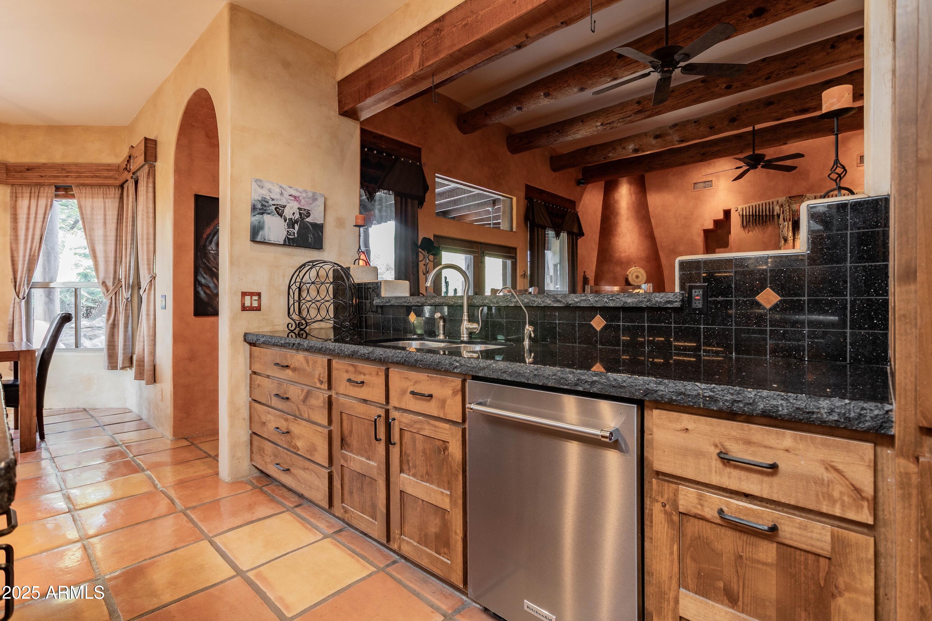 38599 North Rising Sun Road Carefree, AZ 85377 - Photo 18 of 56 kitchen 8