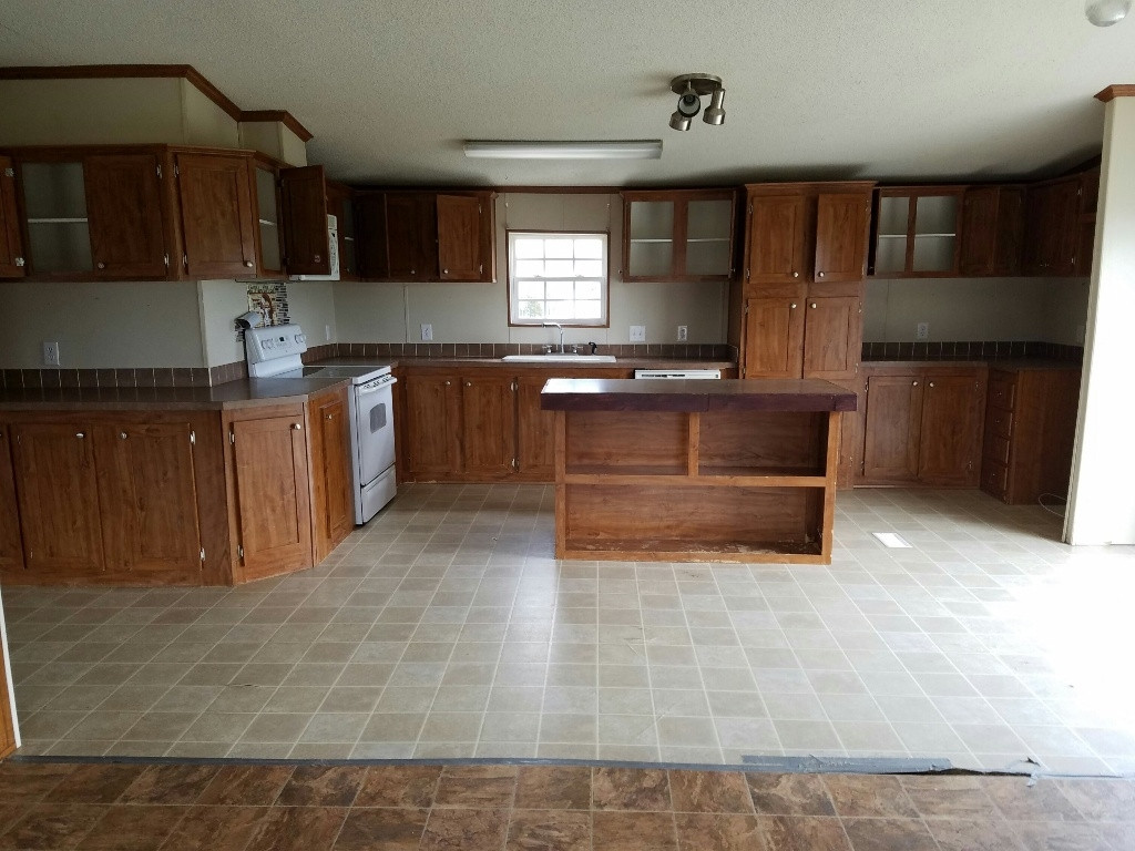 247 Watauga Flats Road Johnson City, TN 37601 - Photo 4 of 14 Photo 4