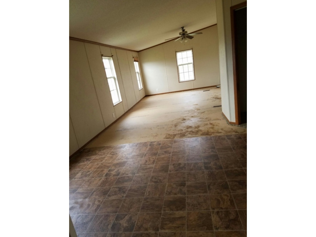 247 Watauga Flats Road Johnson City, TN 37601 - Photo 6 of 14 Photo 6