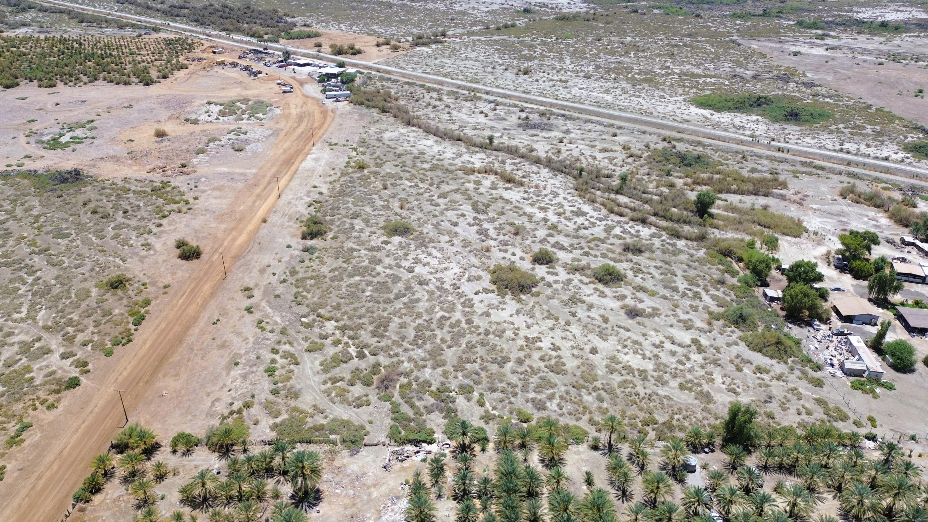 0 66th Avenue Thermal, CA 92274 - Photo 3 of 10 a view of a dry yard with wooden floor