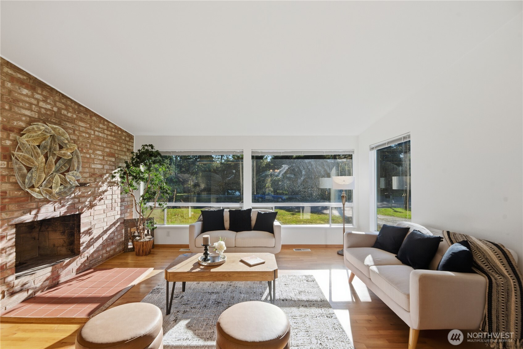 9004 Northeast 178th Street Bothell, WA 98011 - Photo 3 of 36