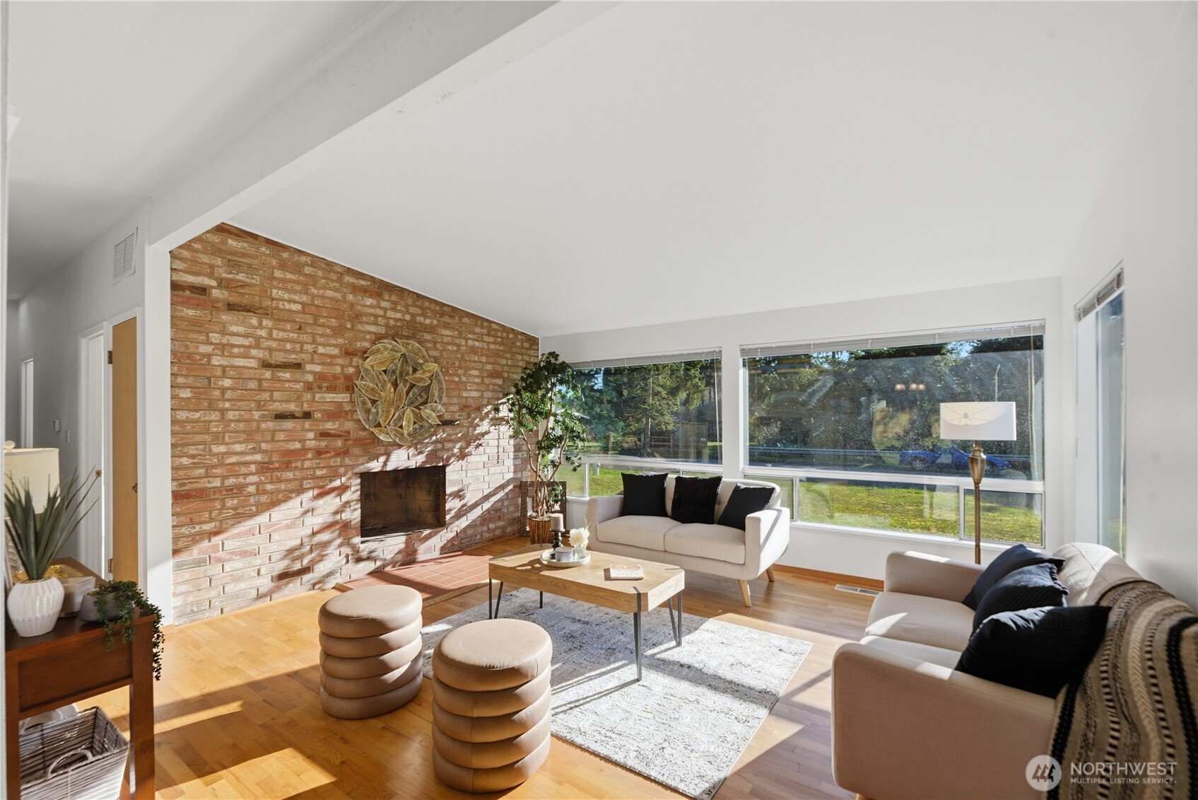 9004 Northeast 178th Street Bothell, WA 98011 - Photo 4 of 36