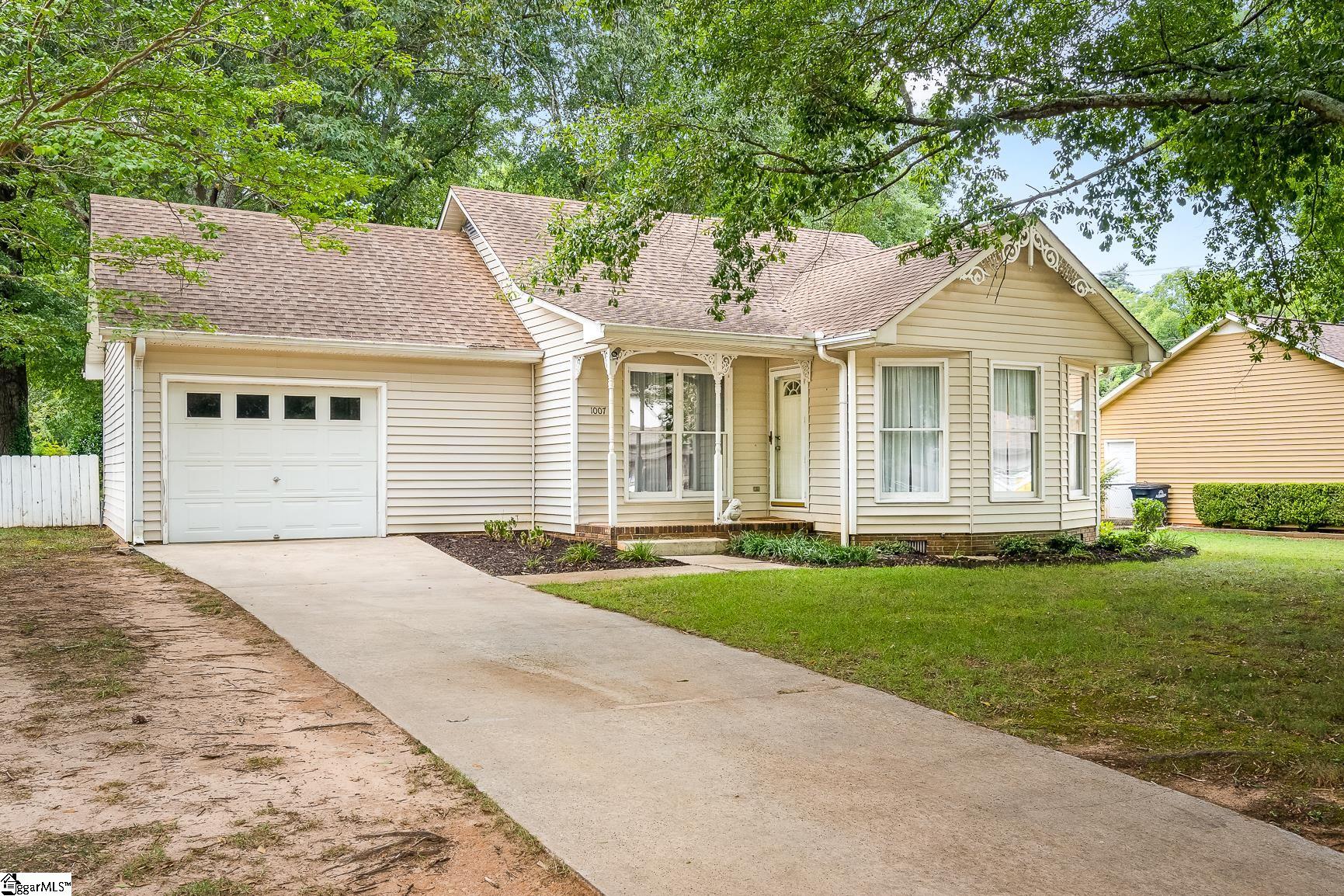1007 Willow Run Anderson, SC 29621 - Photo 3 of 27