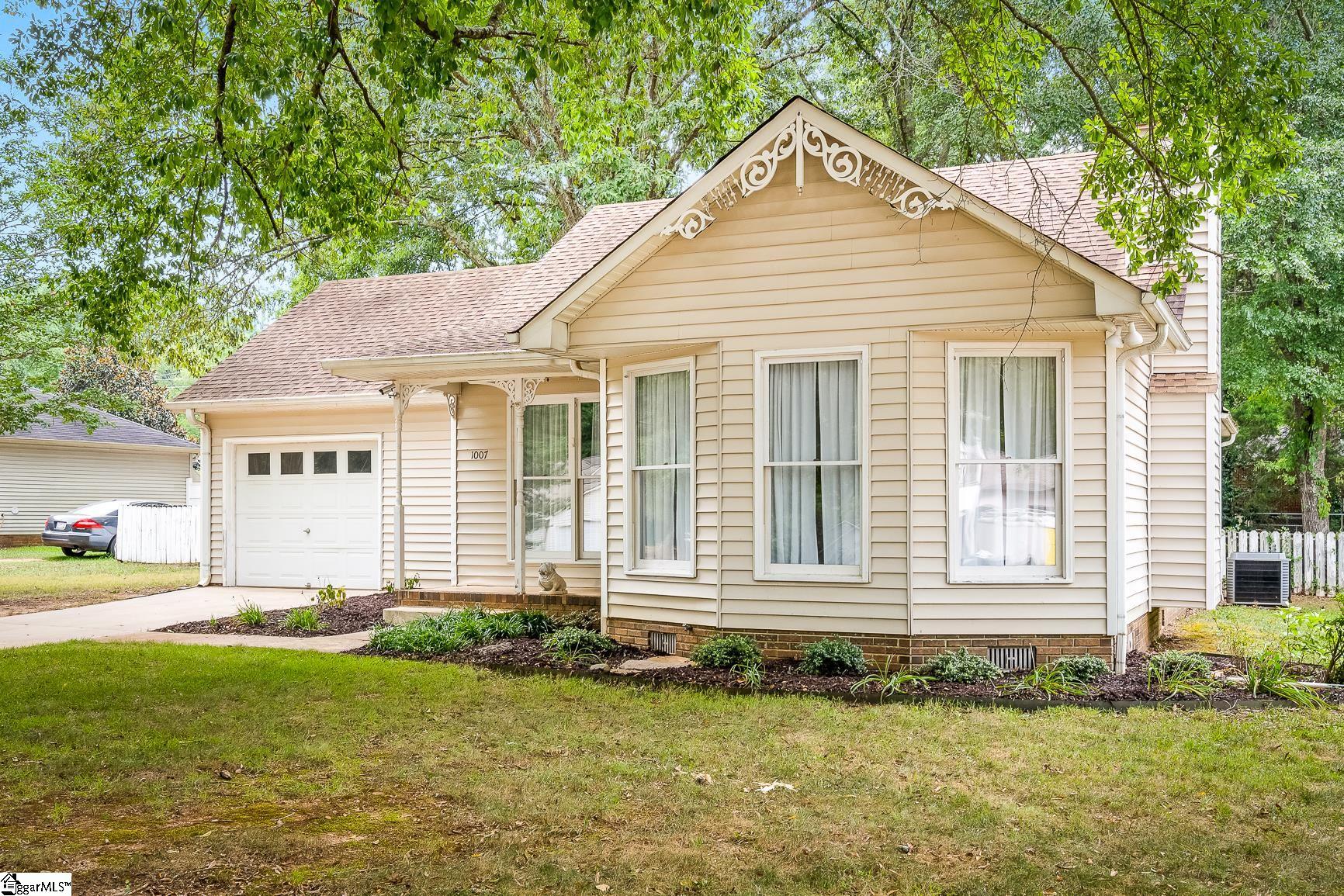 1007 Willow Run Anderson, SC 29621 - Photo 4 of 27