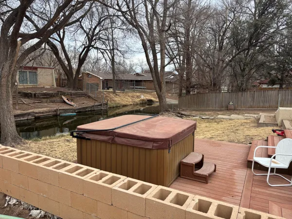 a house view with a outdoor space